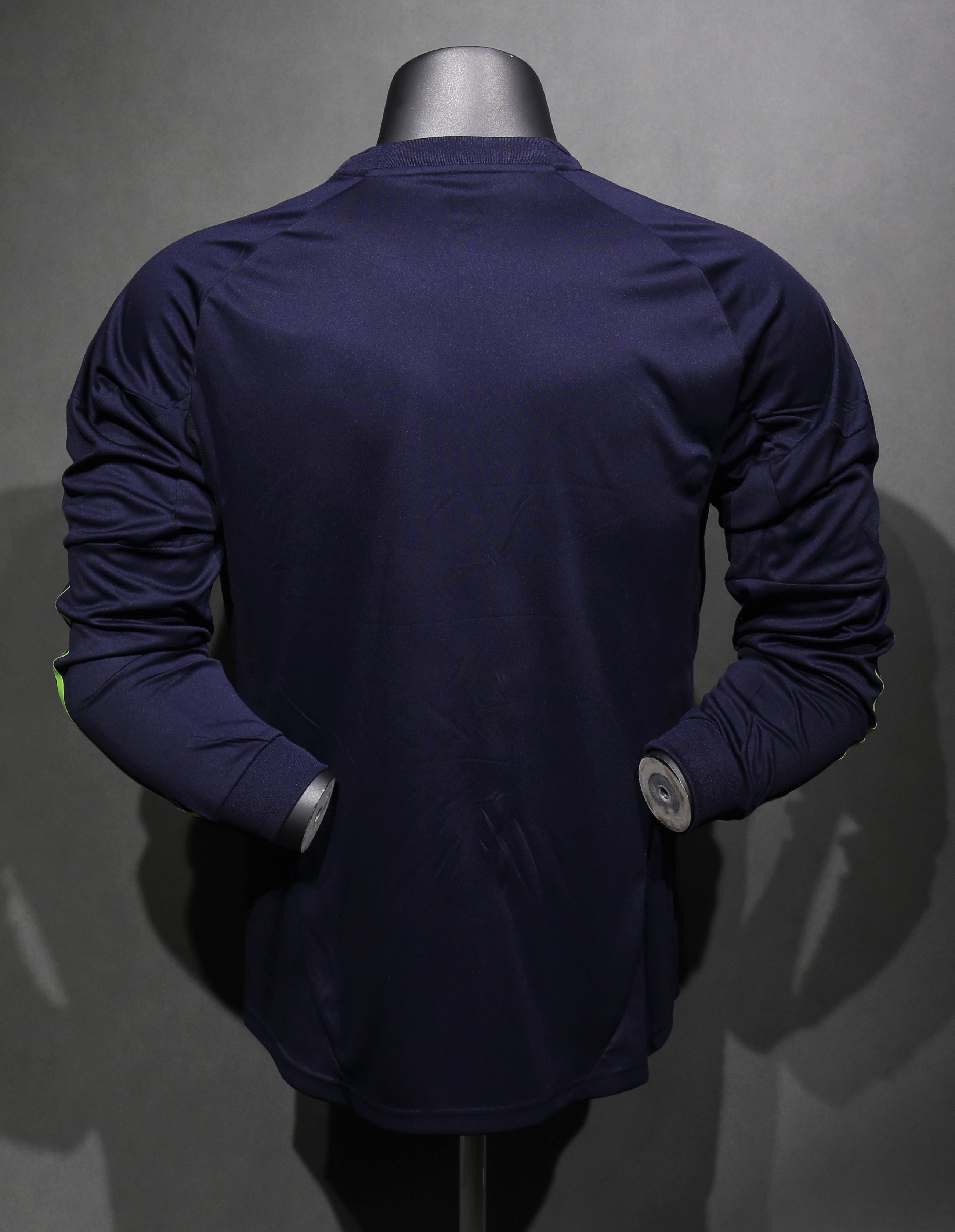 Camisa Real Madrid Away 12/13 (Versão Manga Longa Jogador Retrô)