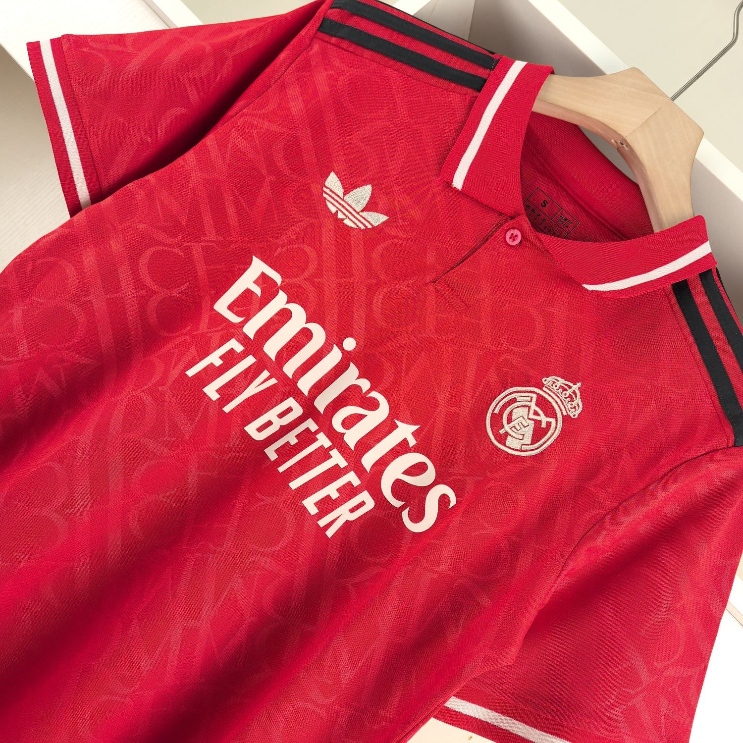 Camisa Real Madrid "Red Polo" 24/25 (Versão Torcedor) | EDIÇÃO ESPECIAL