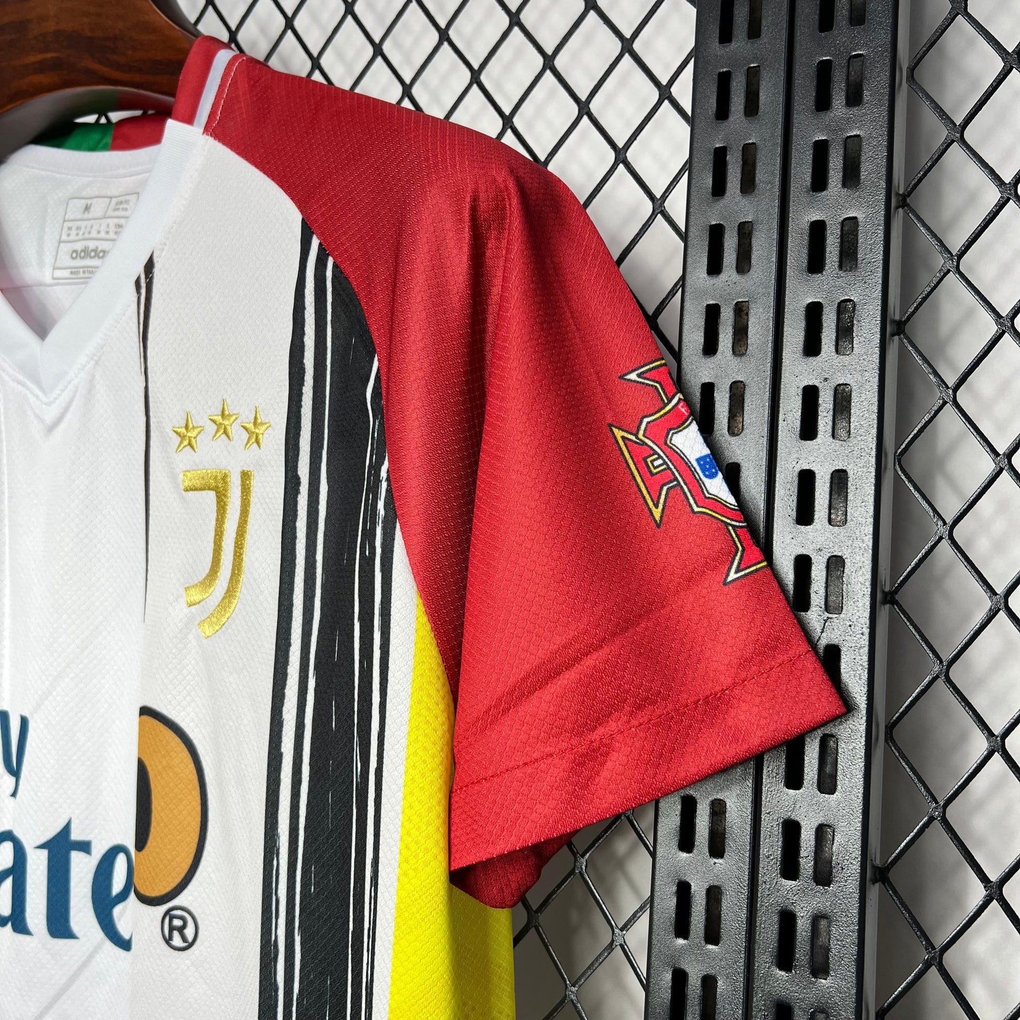 Camisa Cristiano Ronaldo "Mixed Jerseys" (Versão Torcedor) | EDIÇÃO ESPECIAL