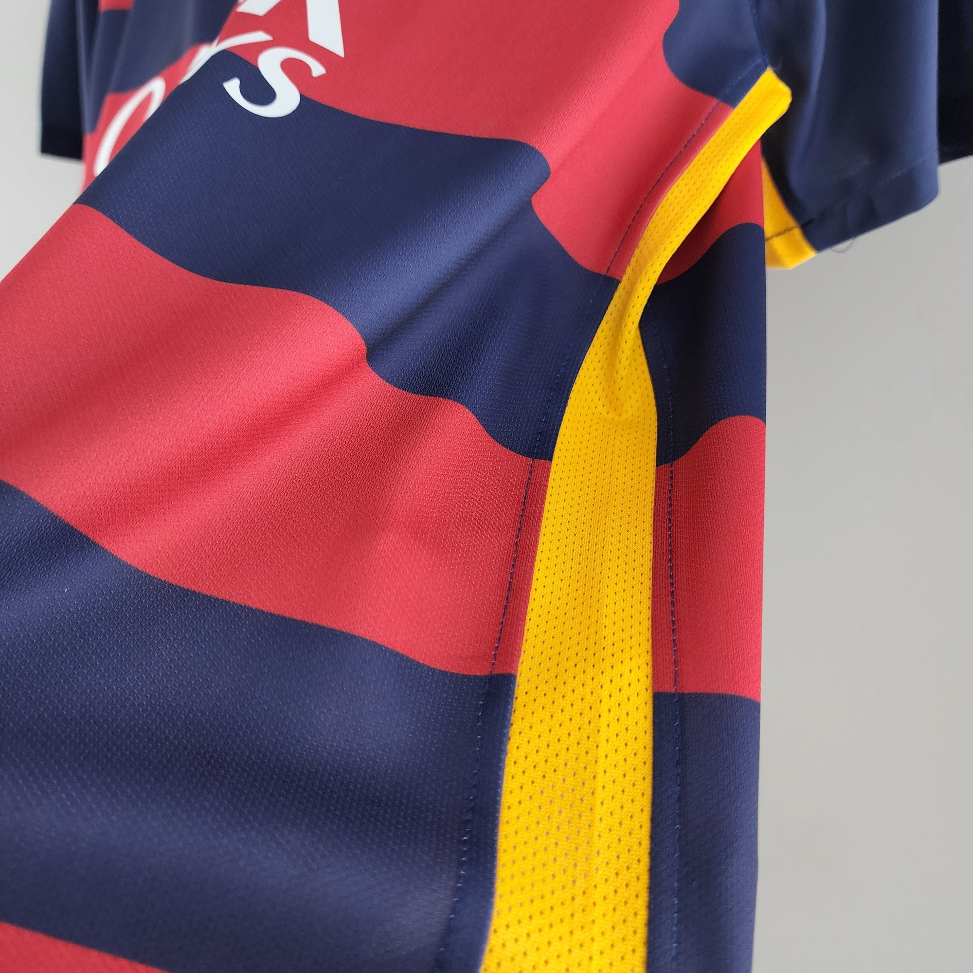 Camisa Barcelona Home 15/16 (Versão Retrô)