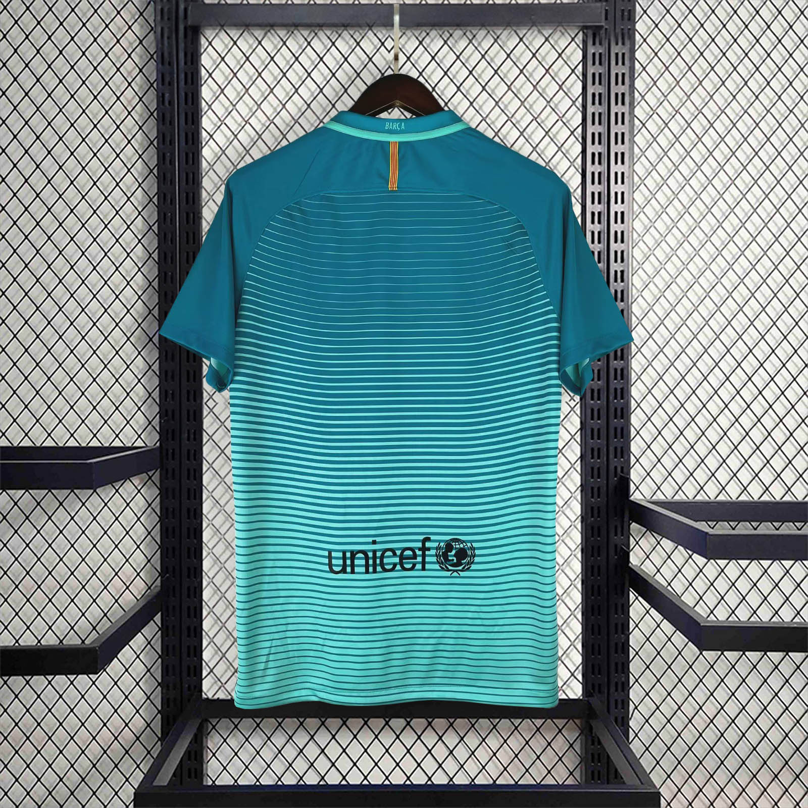 Camisa Barcelona Third 16/17 (Versão Retrô)