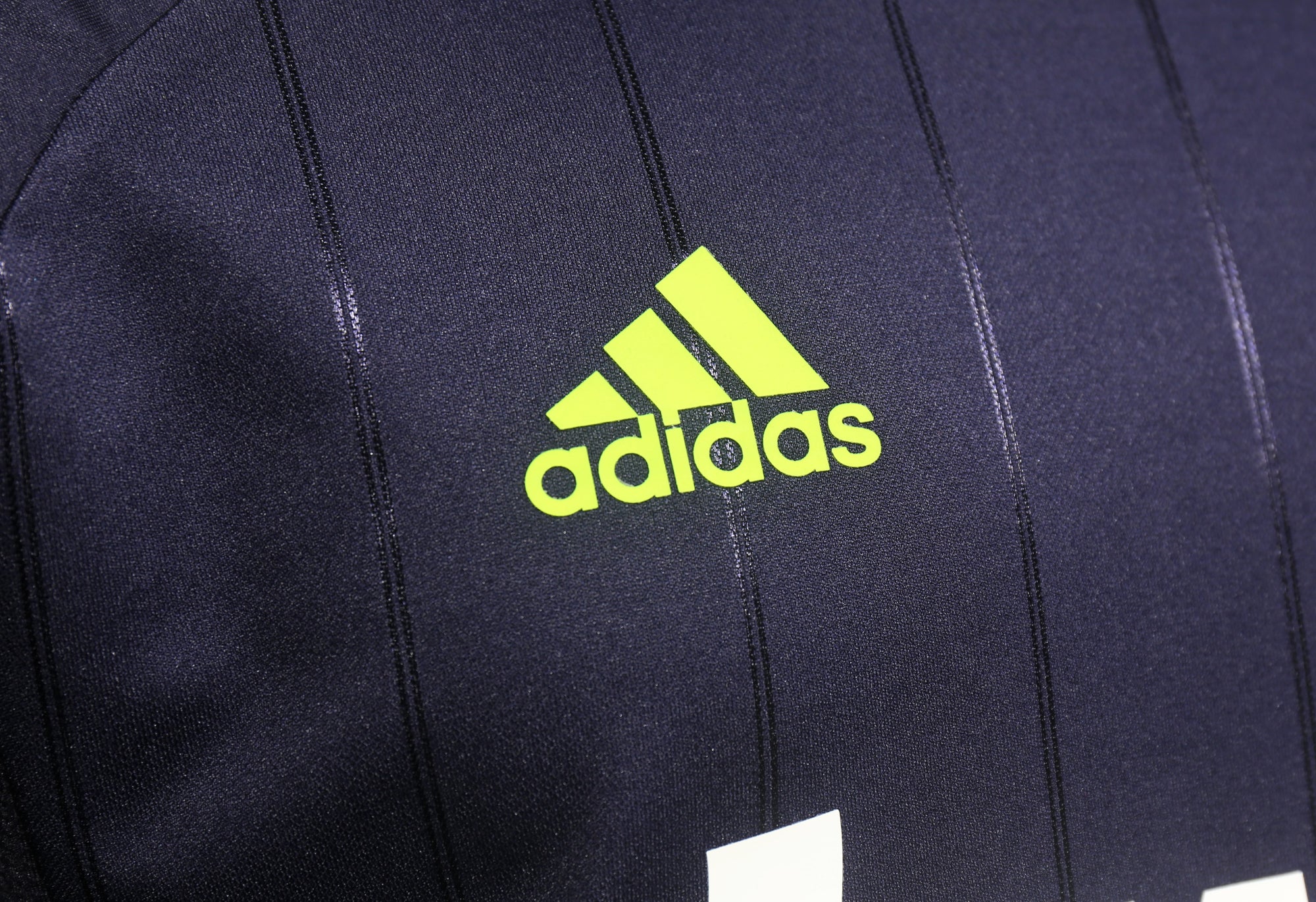Camisa Real Madrid Away 12/13 (Versão Jogador Retrô)