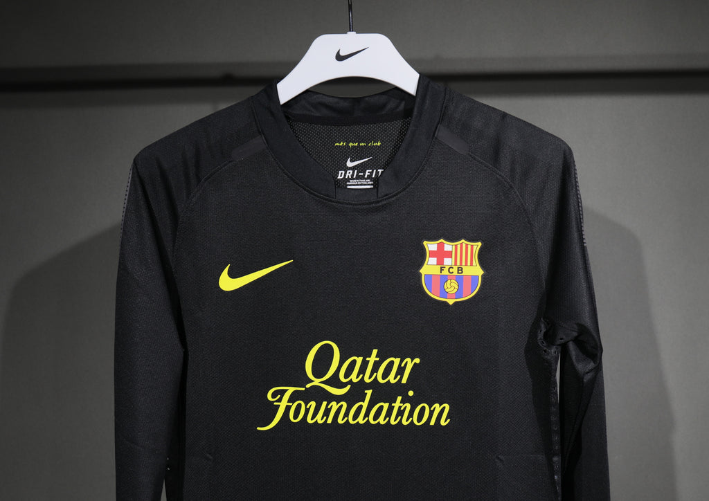 Camisa Barcelona Away 11/12 (Versão Manga Longa Jogador Retrô)