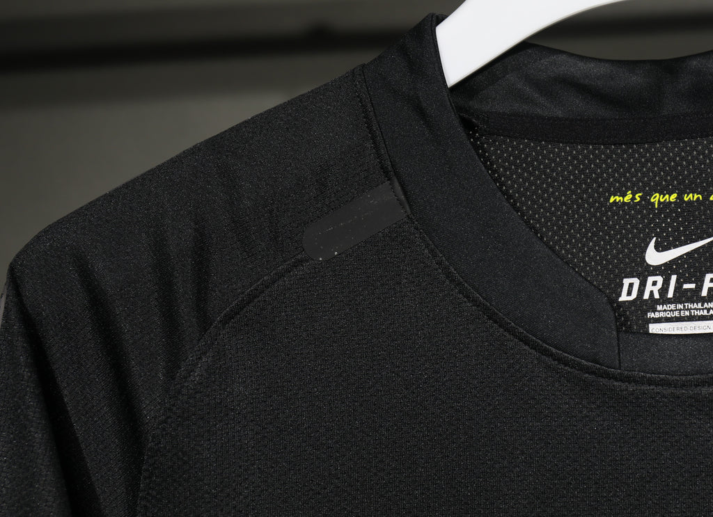 Camisa Barcelona Away 11/12 (Versão Manga Longa Jogador Retrô)
