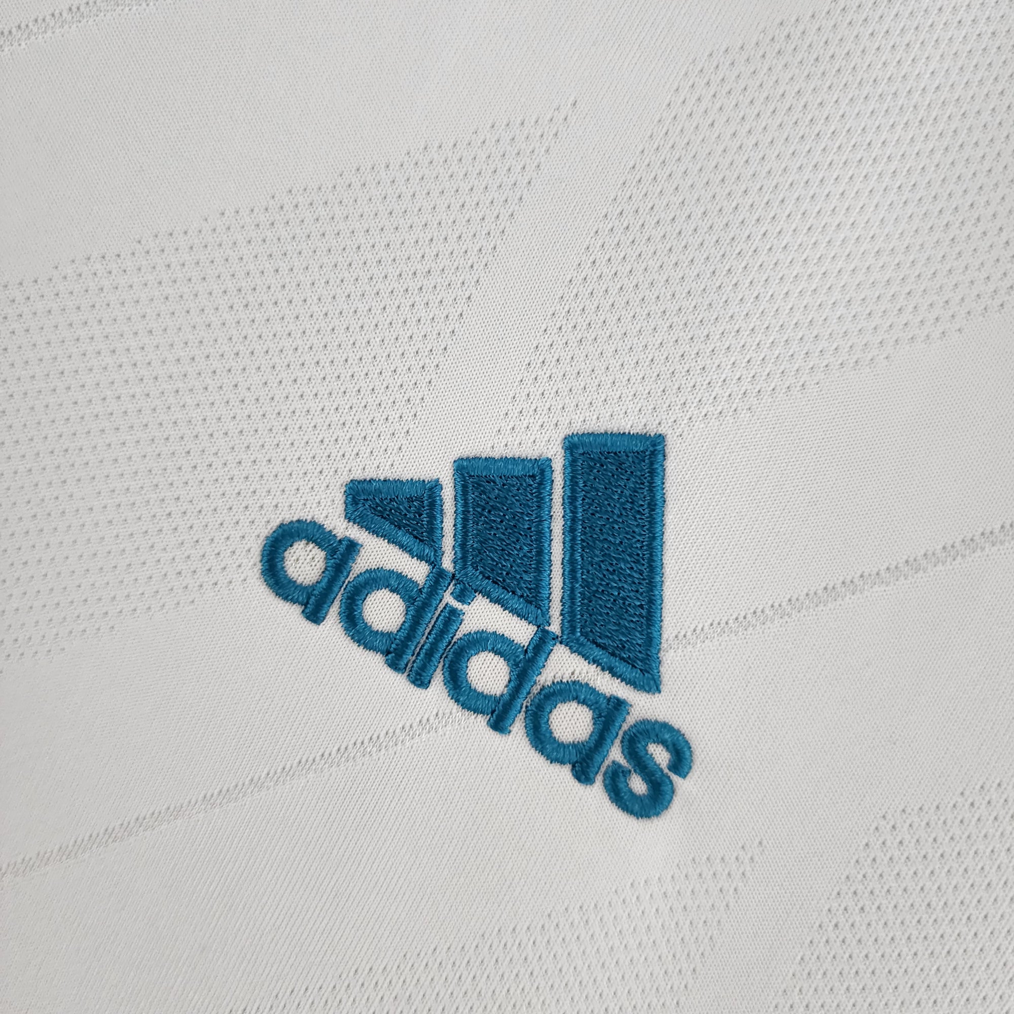 Camisa Real Madrid Home 17/18 (Versão Manga Longa Torcedor Retrô)
