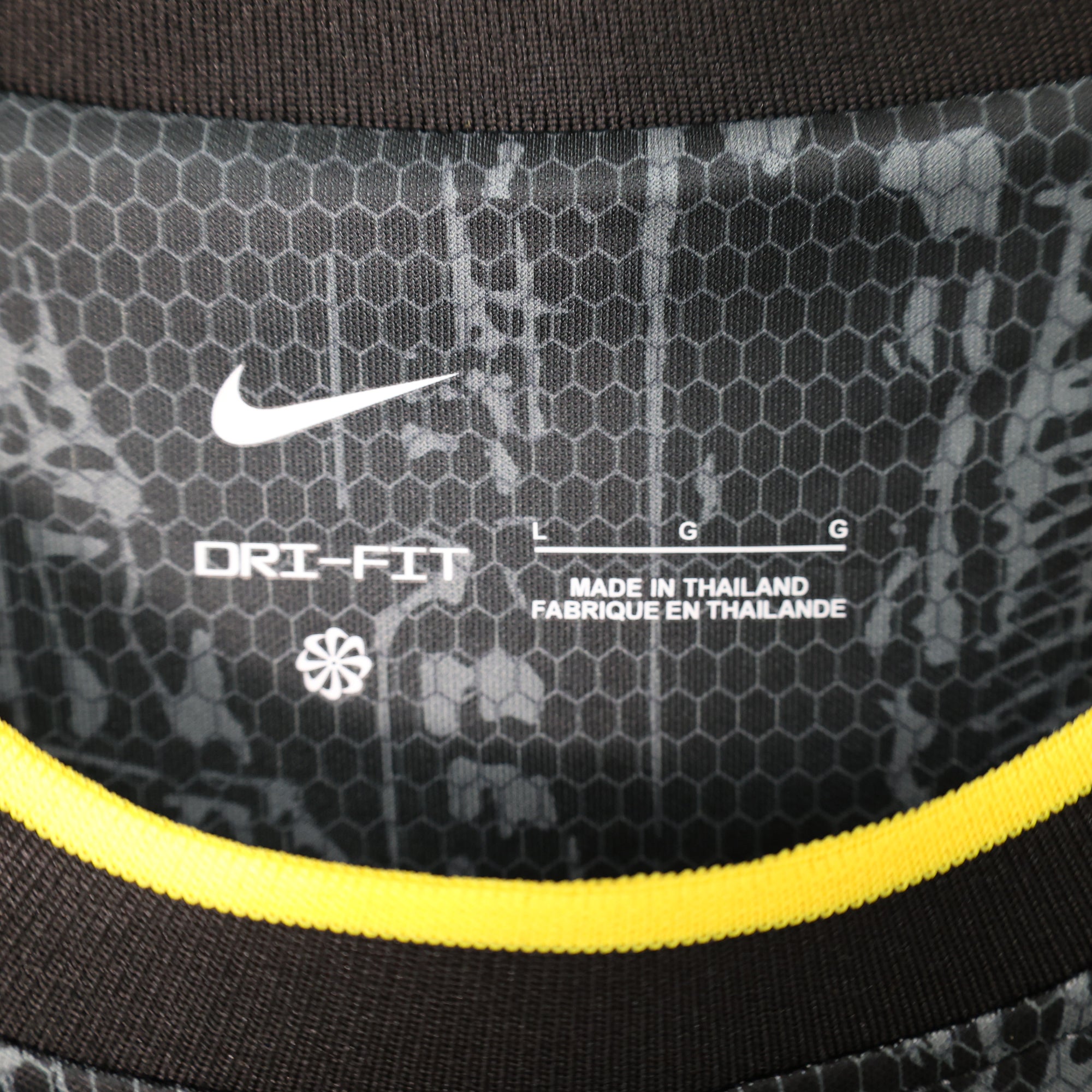 Camisa FC Barcelona "Black Yellow" (Versão Torcedor) | EDIÇÃO ESPECIAL