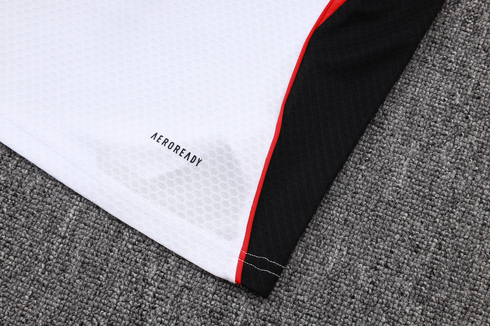 Chelsea FC Home Shirt 03/05 (Retro Fan Version)