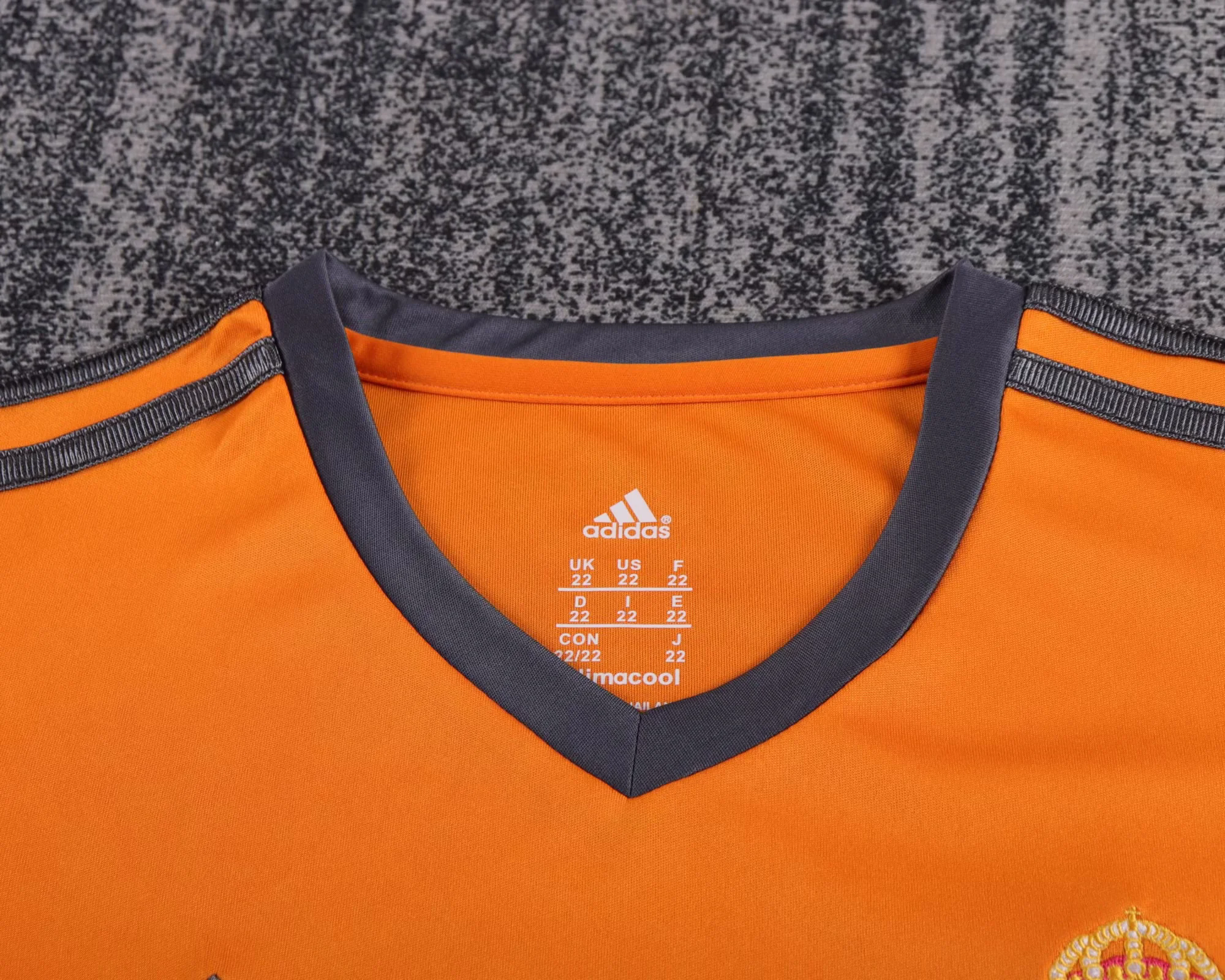 Kit Real Madrid Third 13/14 Conjunto Infantil (Versão Curta Retrô)