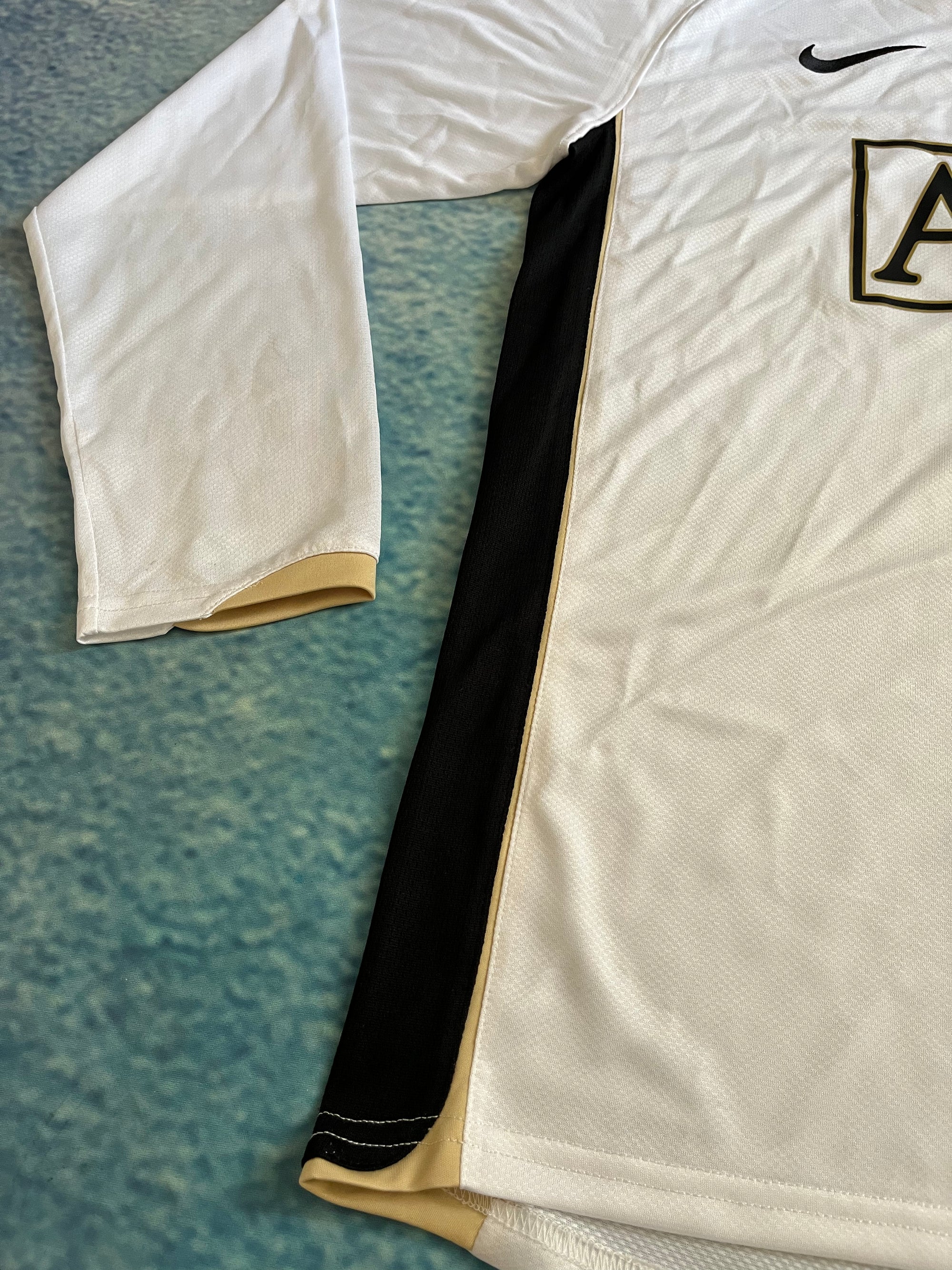 Camisa Manchester United Away 06/07 (Versão Manga Longa Retrô)