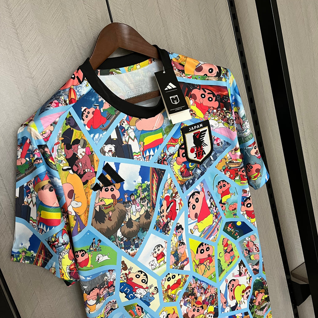 Camisa Seleção do Japão "Crayon Shin-chan" 24/25 (Versão Torcedor) | EDIÇÃO ESPECIAL