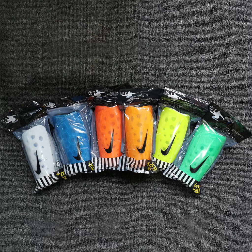 Nike Version Shin Guards | Sports Accessories (Deliveries Over €20)
