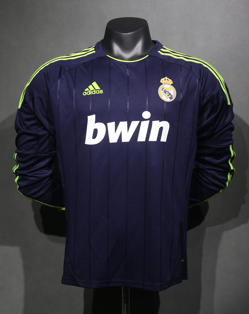 Camisa Real Madrid Away 12/13 (Versão Manga Longa Jogador Retrô)