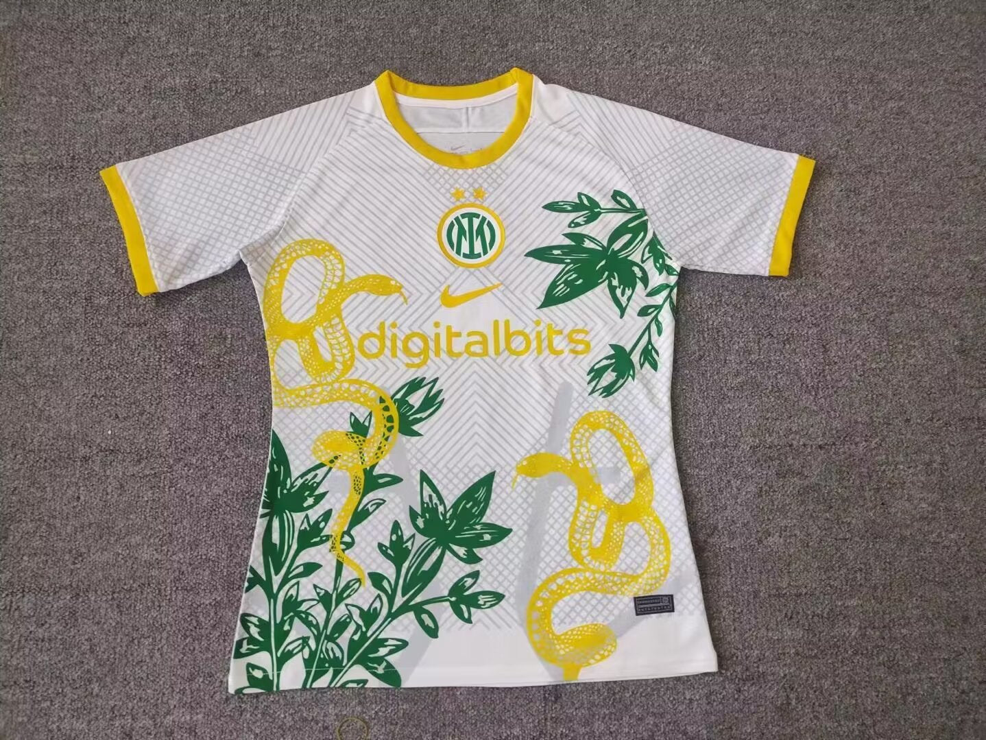 Camisa Inter Milan "Yellow Snake Style" (Versão Torcedor) | EDIÇÃO ESPECIAL
