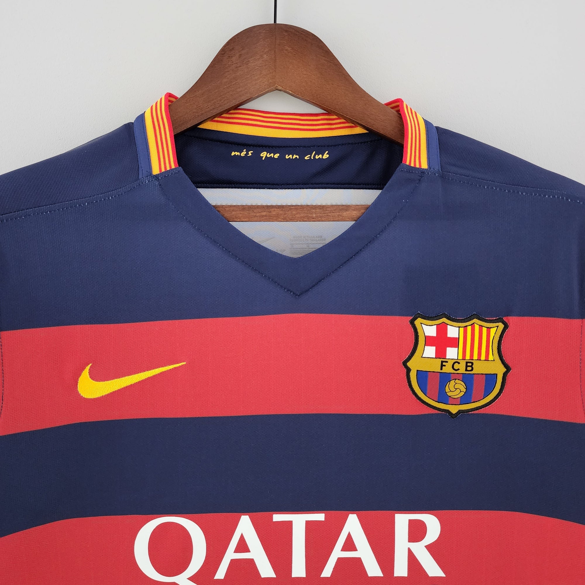 Camisa Barcelona Home 15/16 (Versão Retrô)