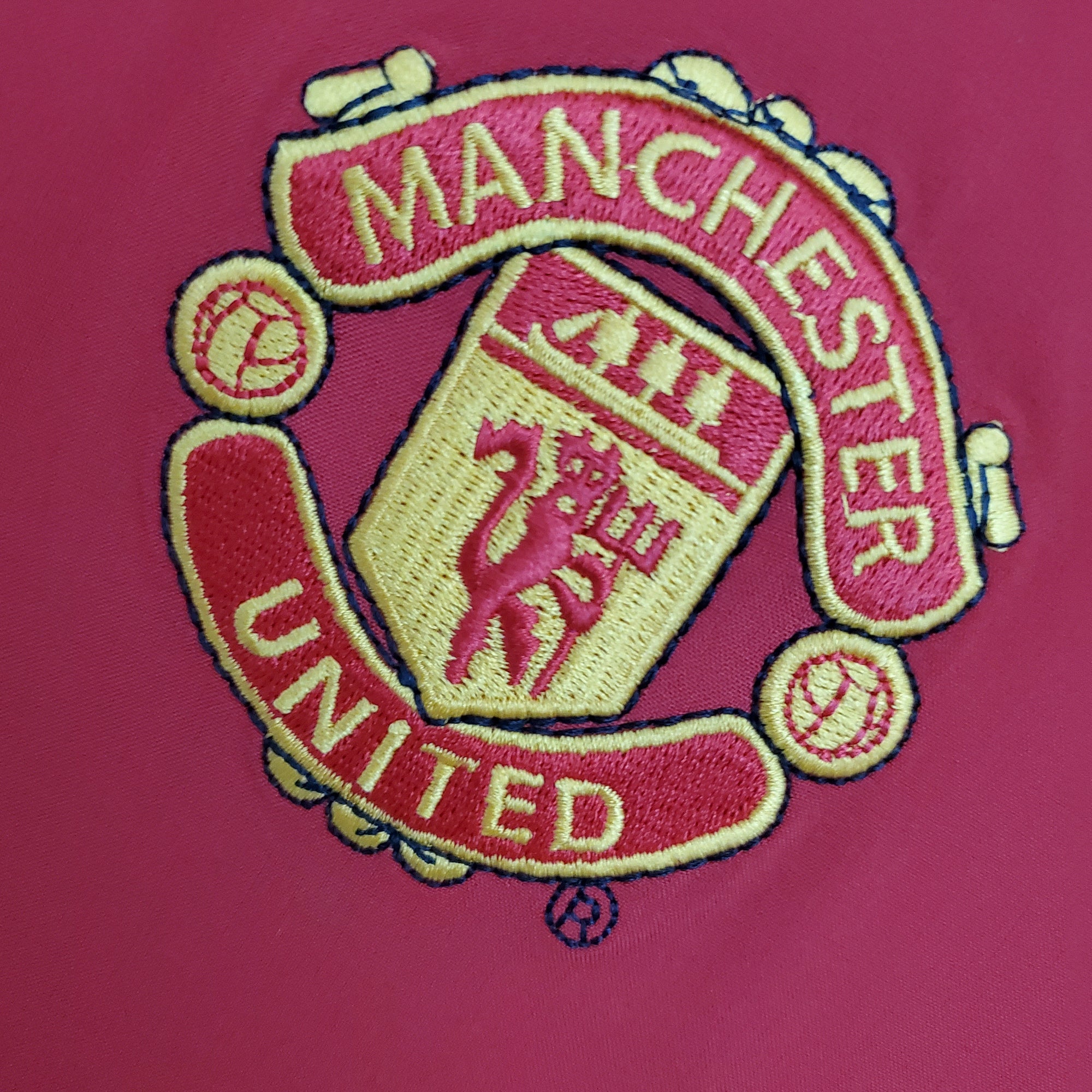 Camisa Manchester United Home 03/04 (Versão Manga Longa Retrô)