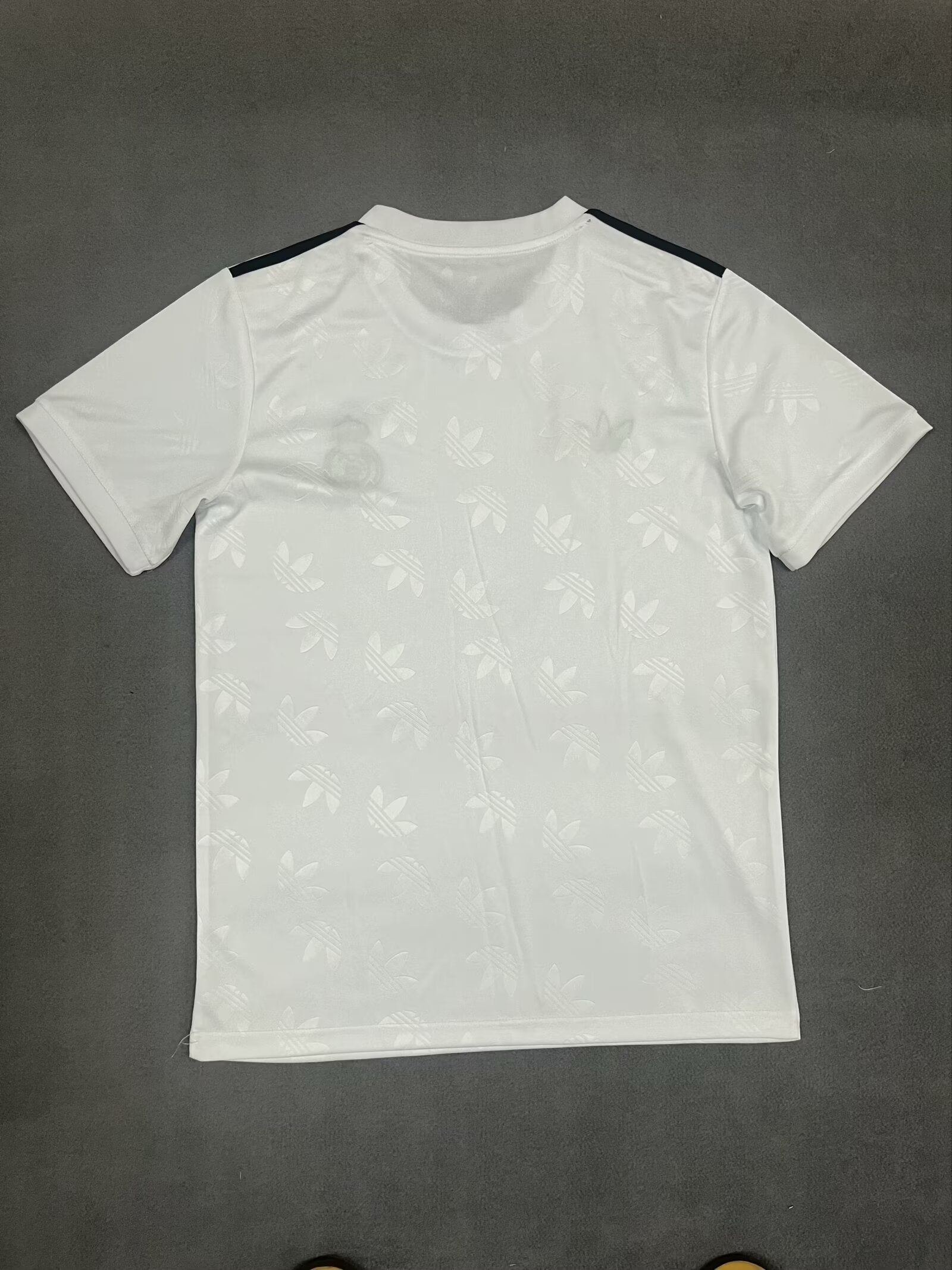 Camisa Real Madrid CF "All White Style" (Versão Torcedor) | EDIÇÃO ESPECIAL