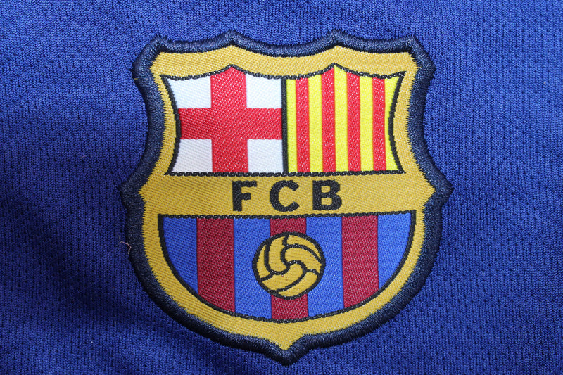 Kit Barcelona Home Conjunto Infantil 12/13 (Versão Retrô)