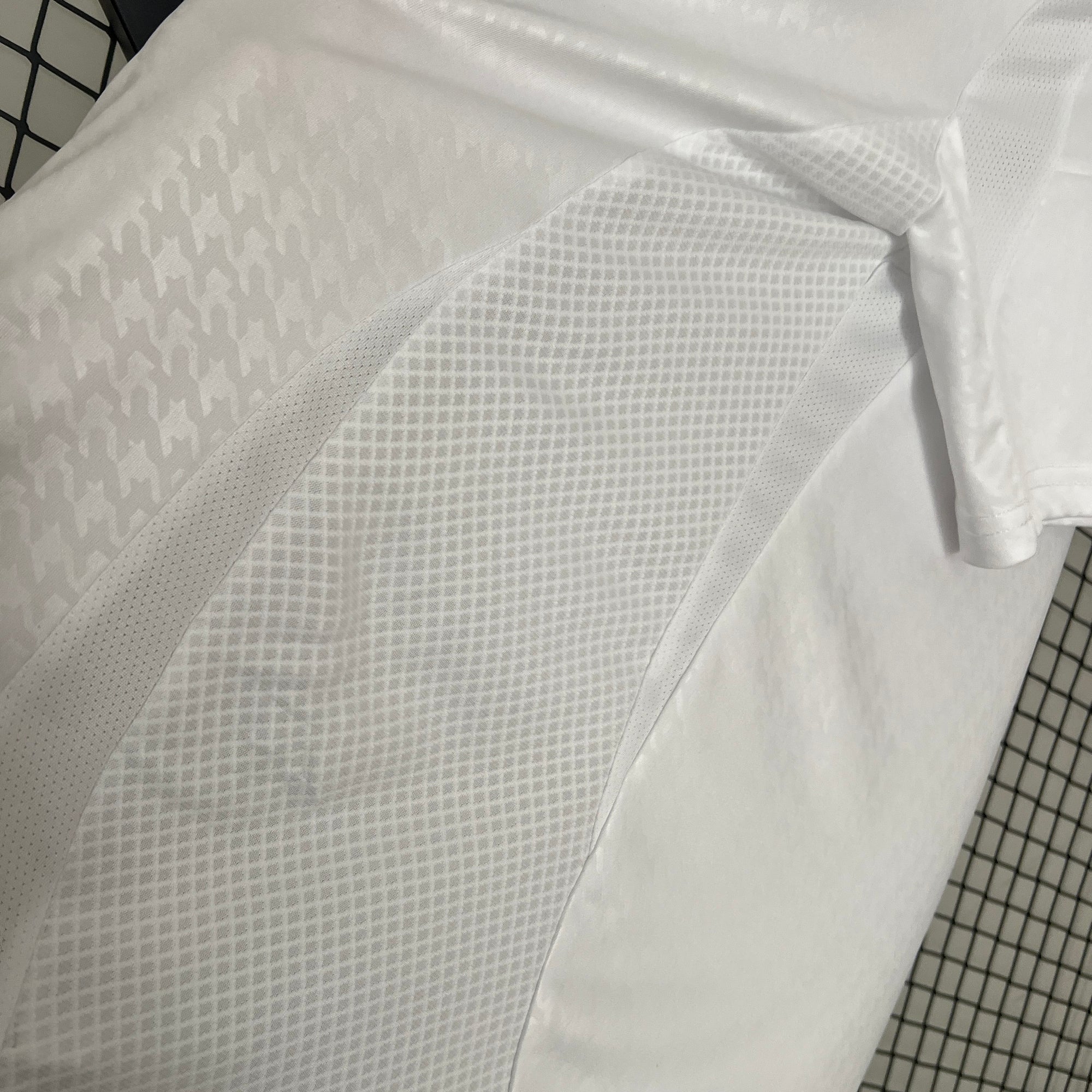 Camisa Real Madrid 24/25 Home (Versão Torcedor)