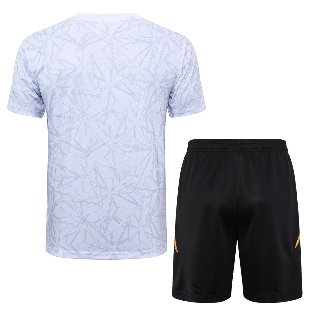 Kit Pre-Treino Real Madrid CF Conjunto Adulto/Infantil (Versão Torcedor)