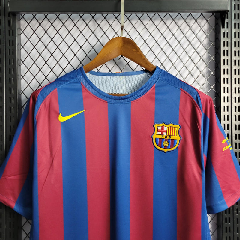 Camisa Barcelona 05/06 Retrô - Azul e Vermelha