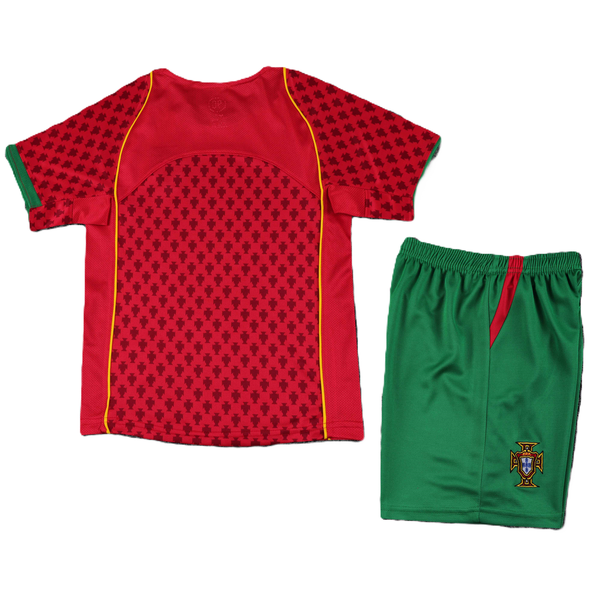 Kit Seleção Portuguesa Home 2004 Conjunto Infantil (Versão Curta Retrô)