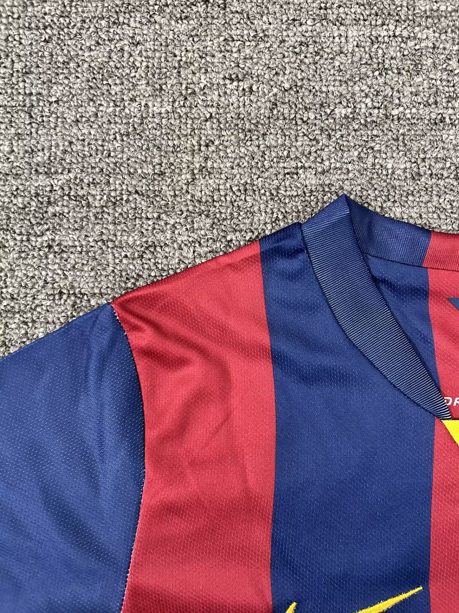 Kit Barcelona Home 14/15 Conjunto Infantil (Versão Manga Longa Retrô)