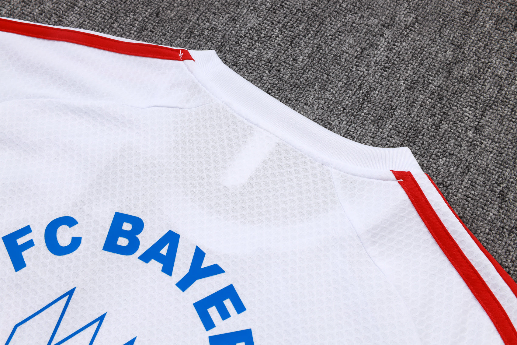 Chelsea FC Home Shirt 03/05 (Retro Fan Version)