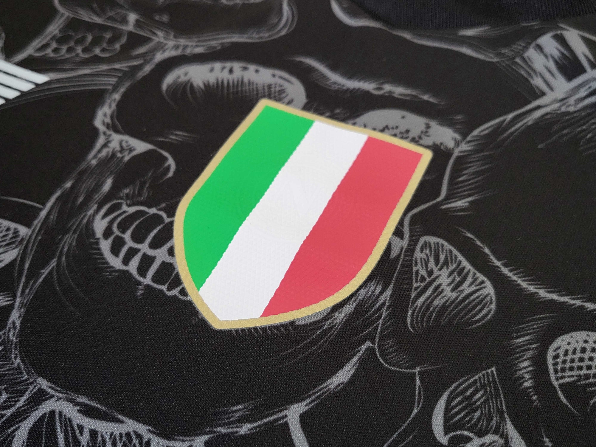 Camisa SSC Napoli "Black Skull" 23/24 (Versão Torcedor) | EDIÇÃO ESPECIAL