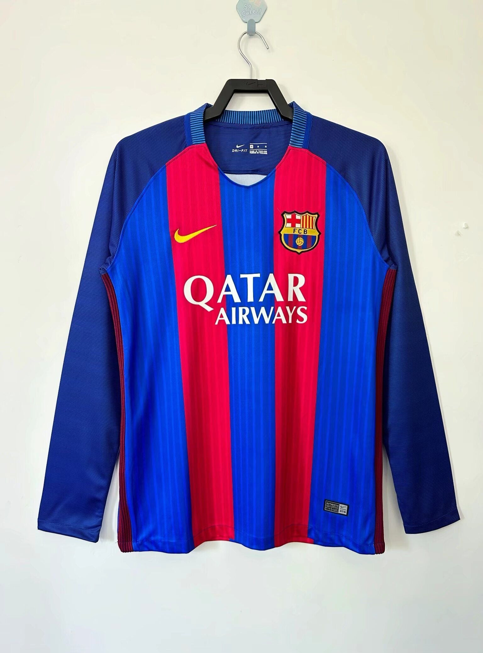 Camisa Barcelona Home 16/17 (Versão Manga Longa Retrô)