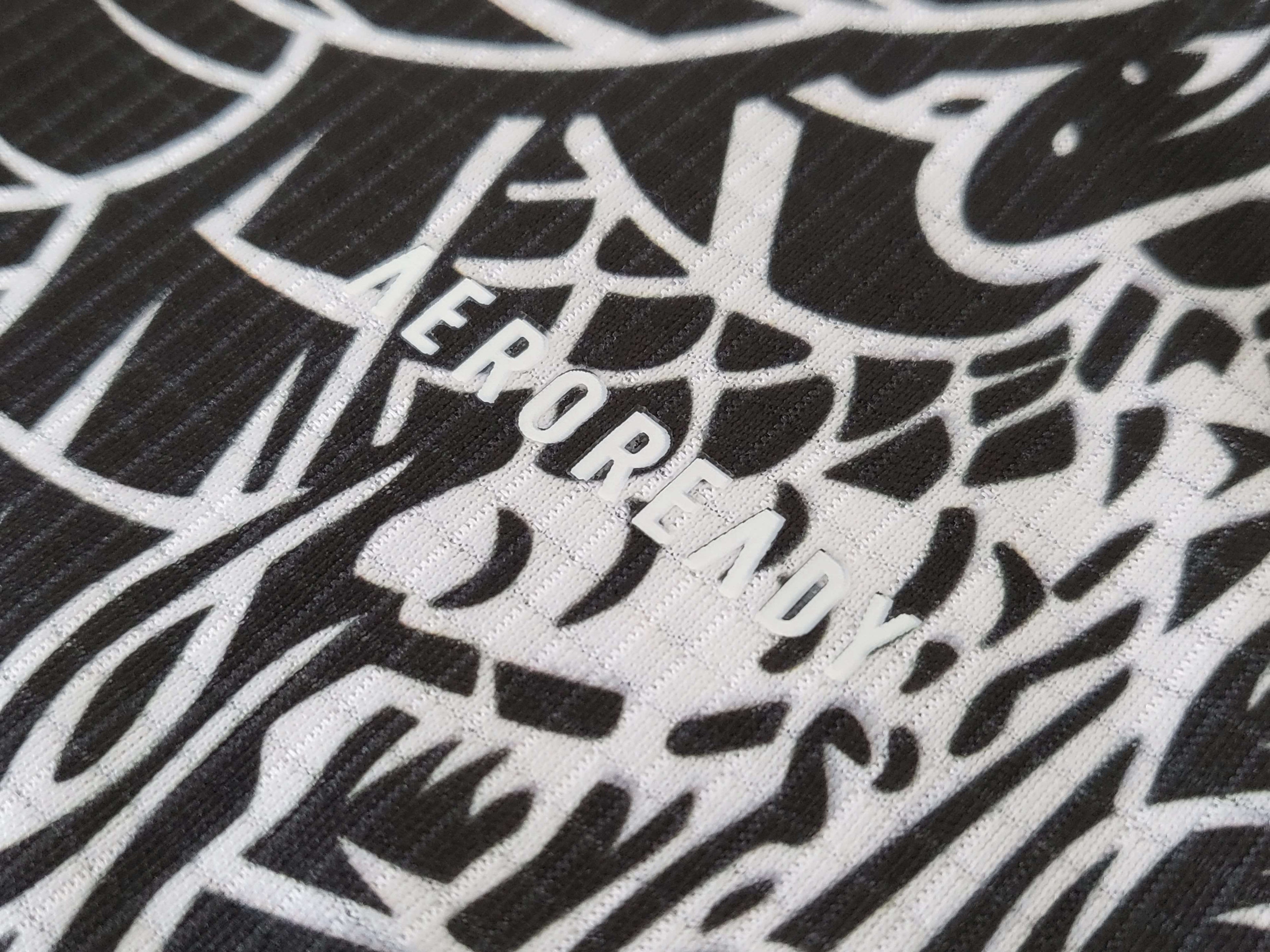 Camisa Real Madrid "Golden-White Dragon" 23/24 (Versão Jogador) | EDIÇÃO ESPECIAL