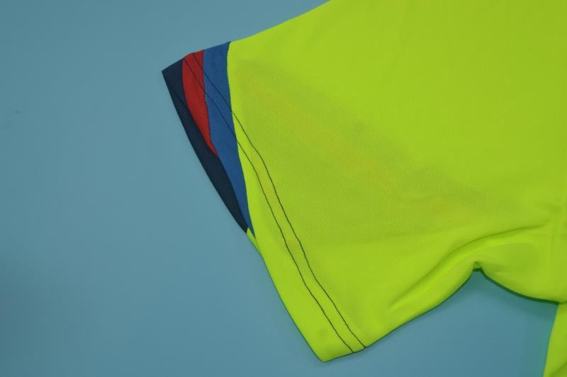Camisa Barcelona Away 05/06 (Versão Retrô)