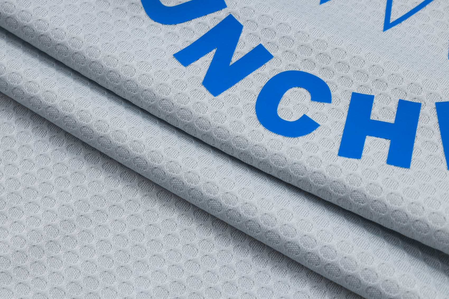 Chelsea FC Home Shirt 03/05 (Retro Fan Version)