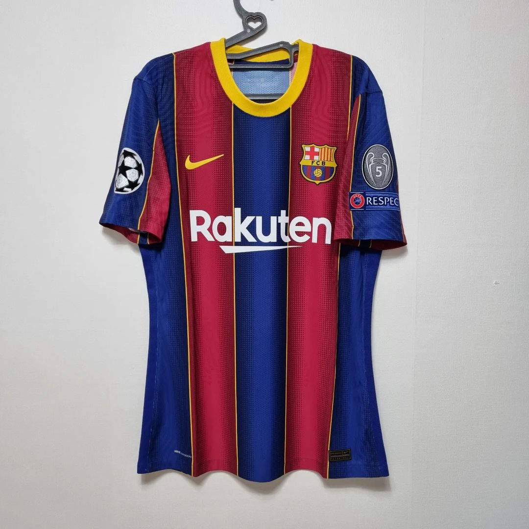 Camisa Barcelona Home 20/21 (Versão Retrô)