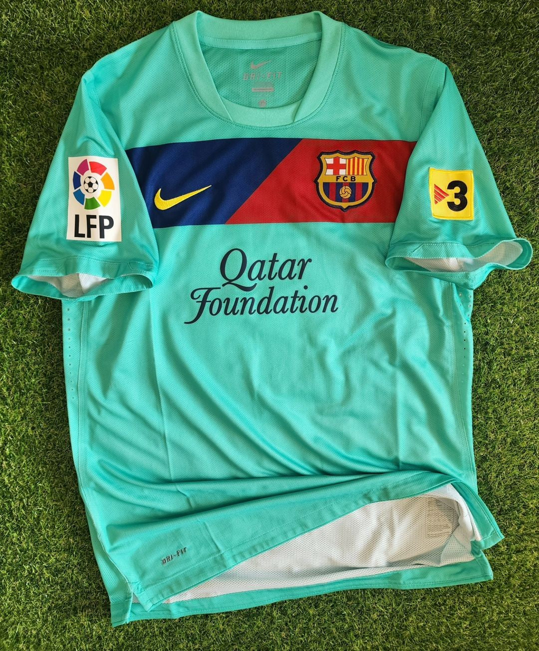 Camisa Barcelona Away 10/11 (Versão Retrô)