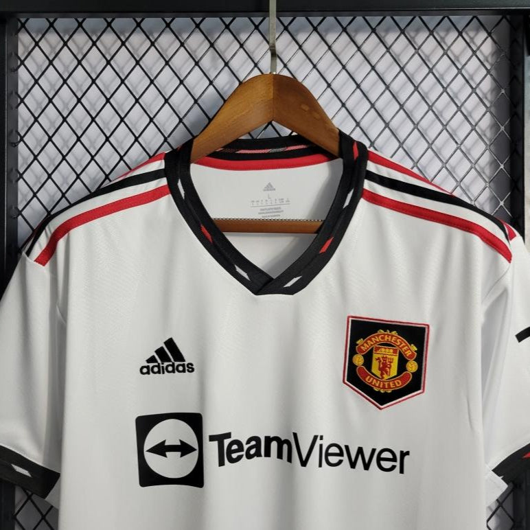 Camisa Manchester United Away 22/23 (Versão Torcedor Retrô)