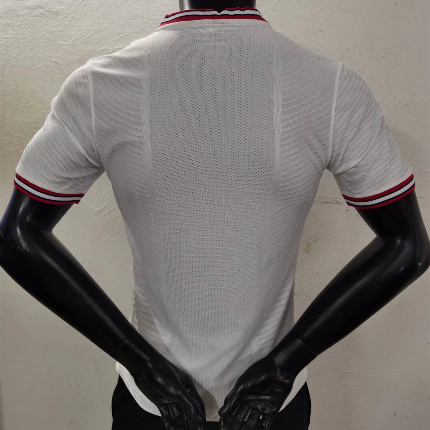 Camisa Paris Saint-Germain Fourth 21/22 (Versão Jogador Retrô)