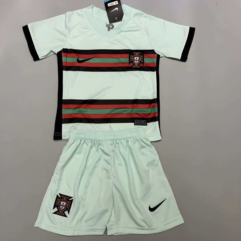Kit Seleção Portuguesa Away 2020 Conjunto Infantil (Versão Curta Retrô)
