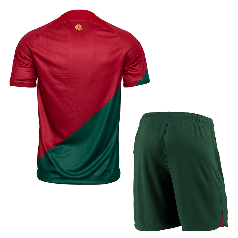 Kit Seleção Portuguesa Home 2022 Conjunto Infantil (Versão Curta Retrô)