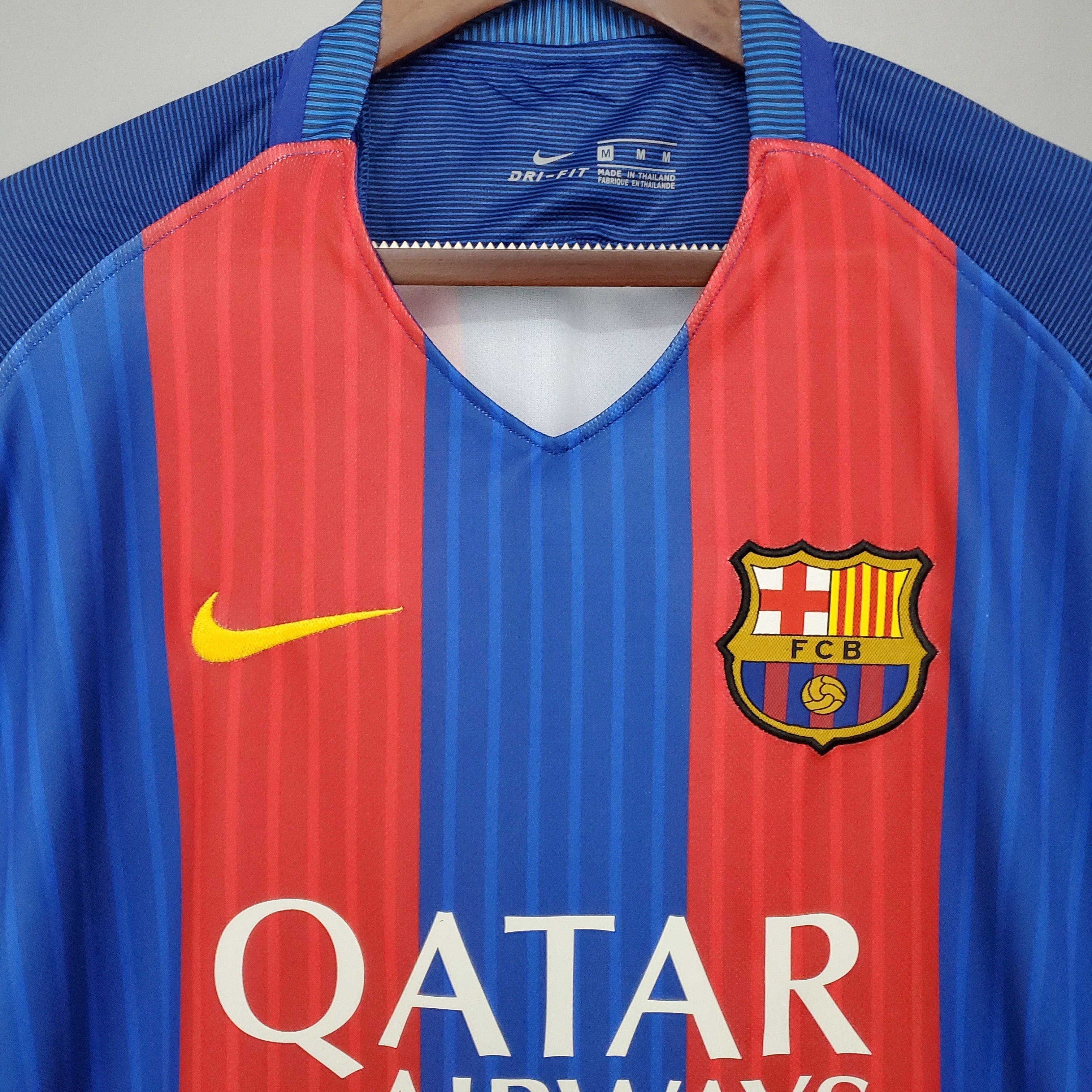 Camisa Barcelona Home 16/17 (Versão Retrô)