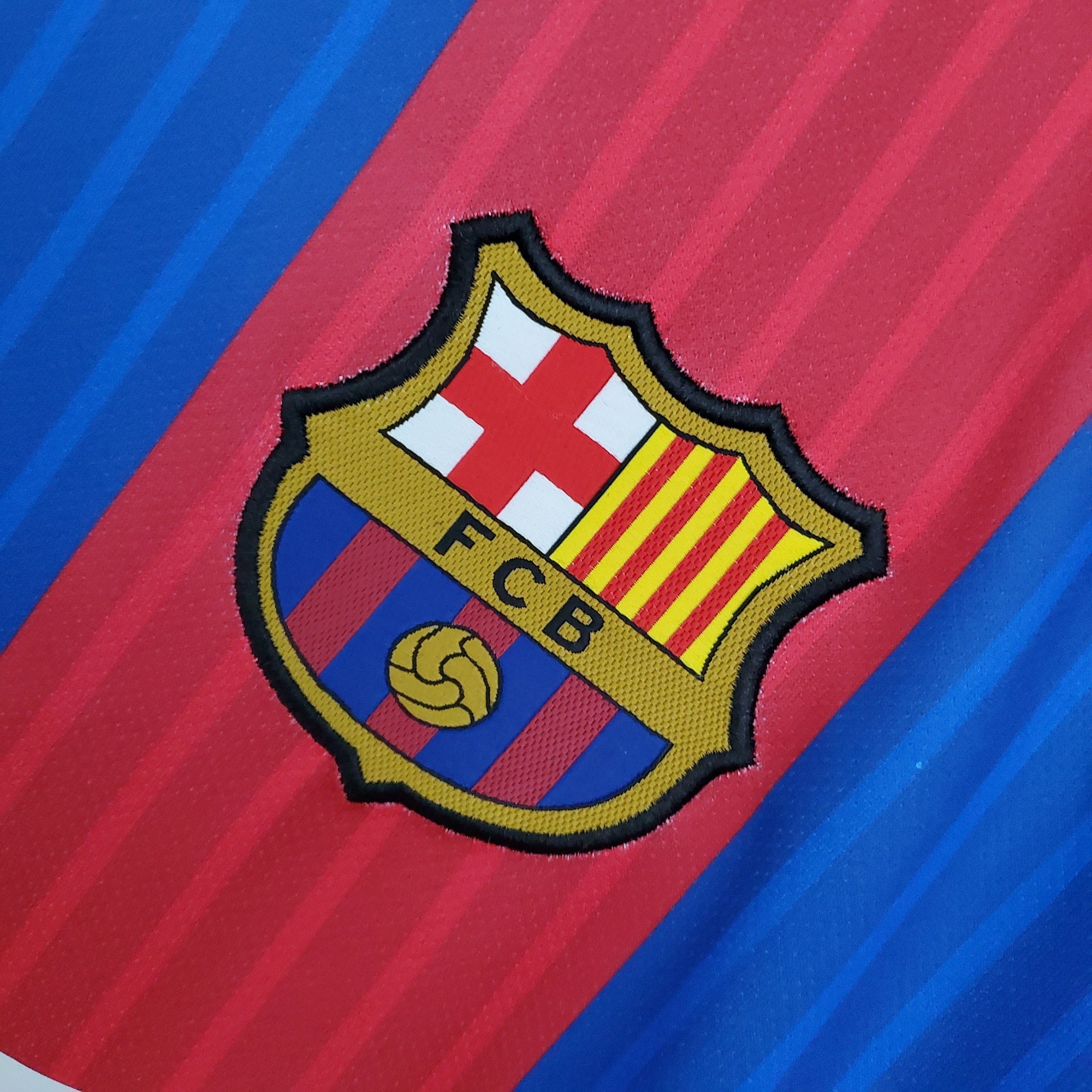 Camisa Barcelona Home 16/17 (Versão Retrô)