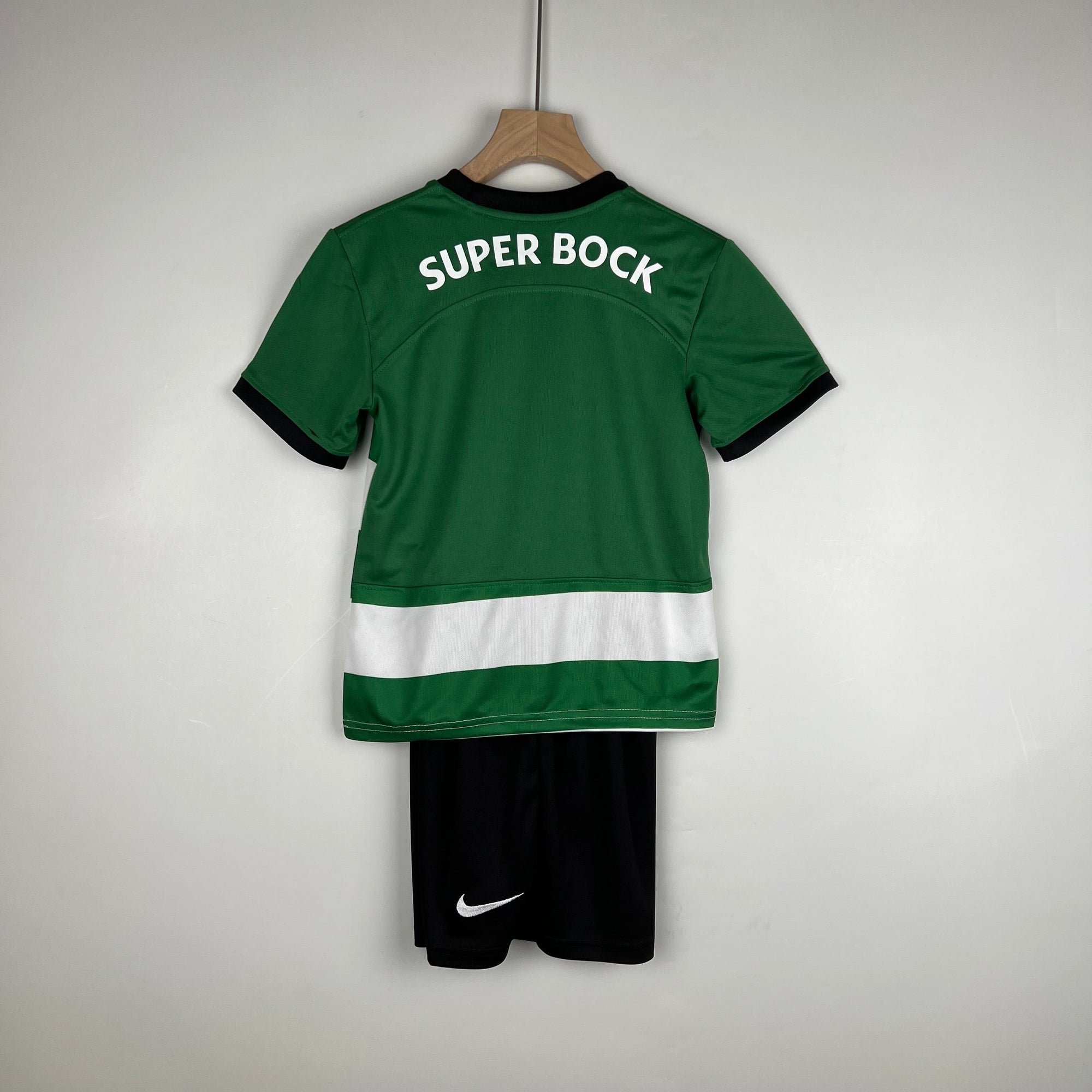 Sporting CP Home 23/24 Conjunto Infantil (Versão Torcedor)