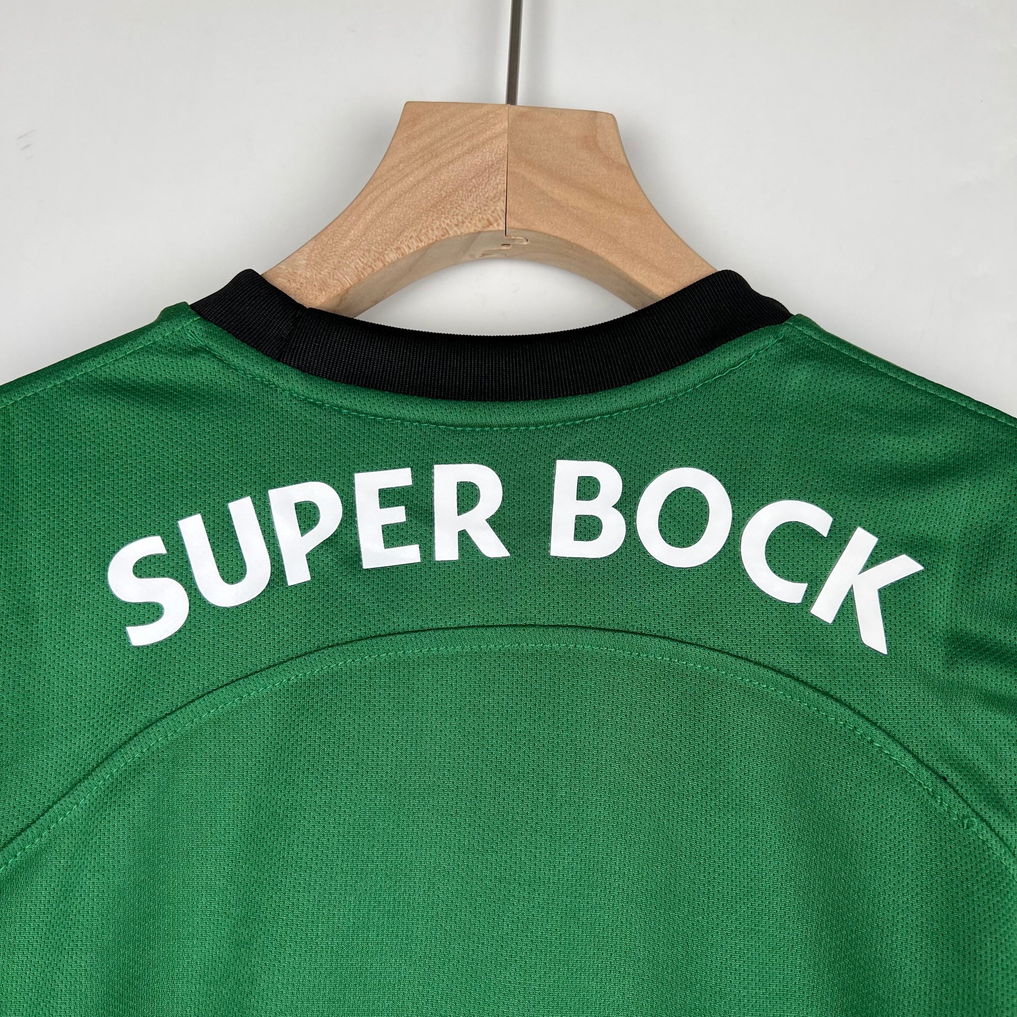 Sporting CP Home 23/24 Conjunto Infantil (Versão Torcedor)