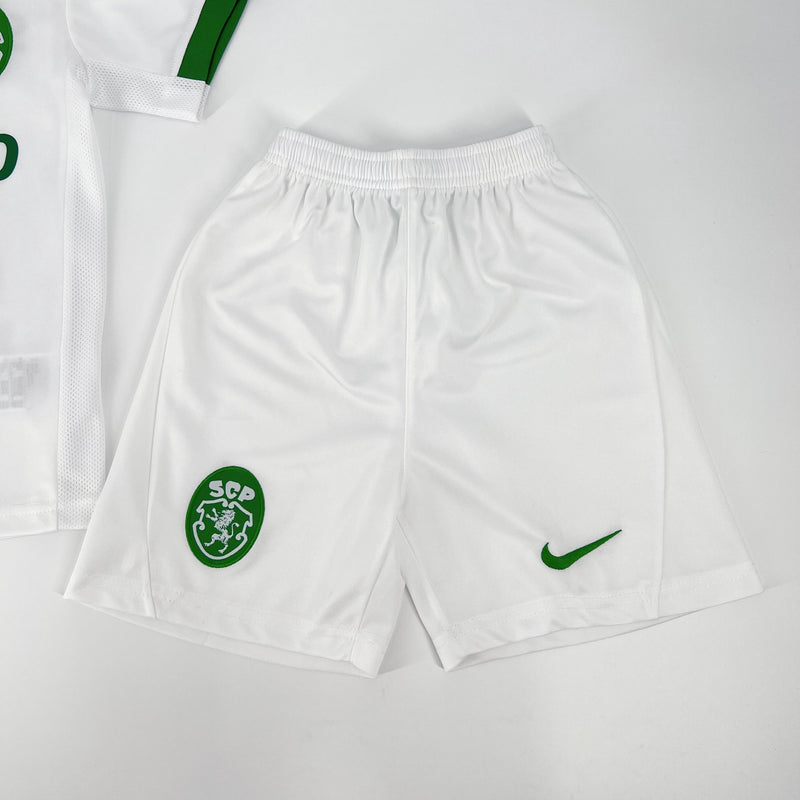 SPORTING LISBOA EDIÇÃO TAÇA DAS TAÇAS 24/25 CONJUNTO INFANTIL