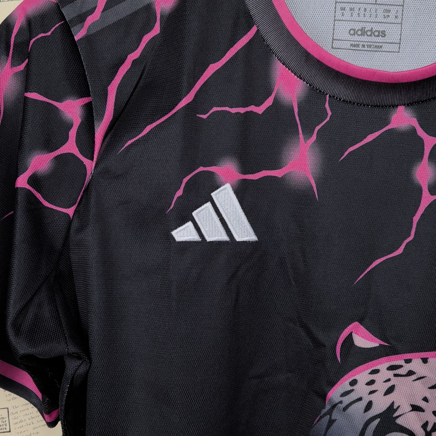 Camisa Real Madrid "Pink Panther" 24/25 (Versão Torcedor) | EDIÇÃO ESPECIAL