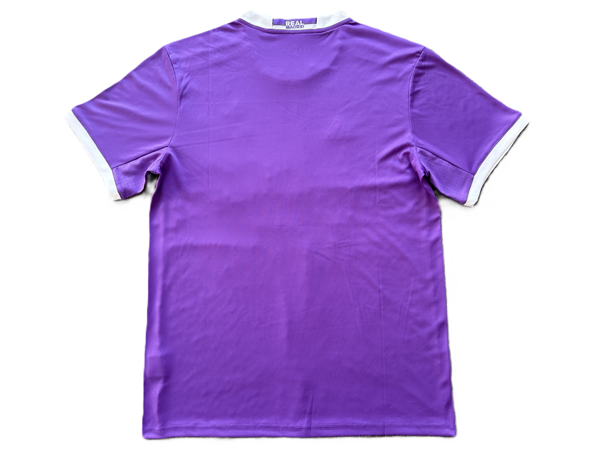 Camisa Real Madrid Away 16/17 (Versão Torcedor Retrô)