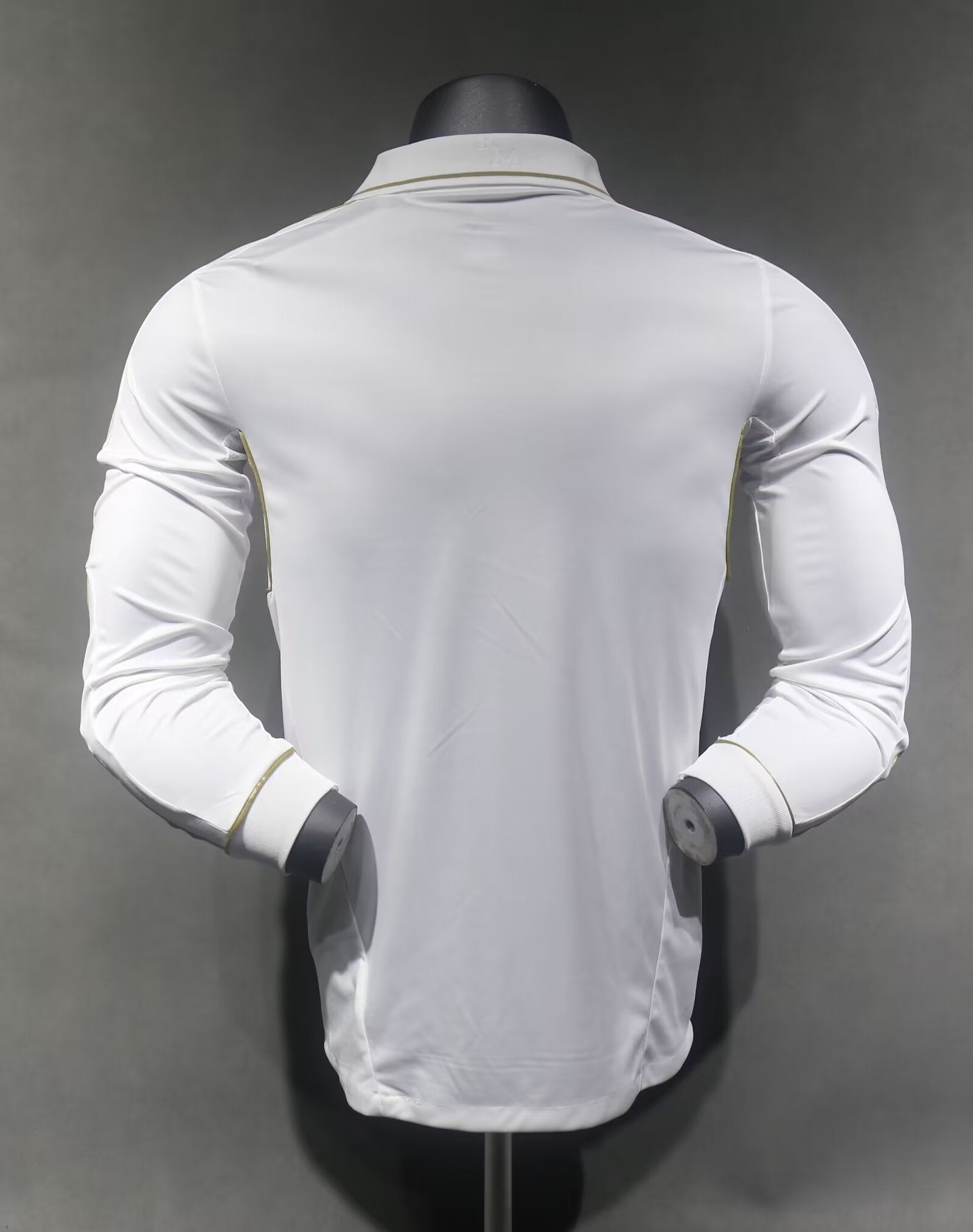 Camisa Real Madrid Home 11/12 (Versão Manga Longa Jogador Retrô)