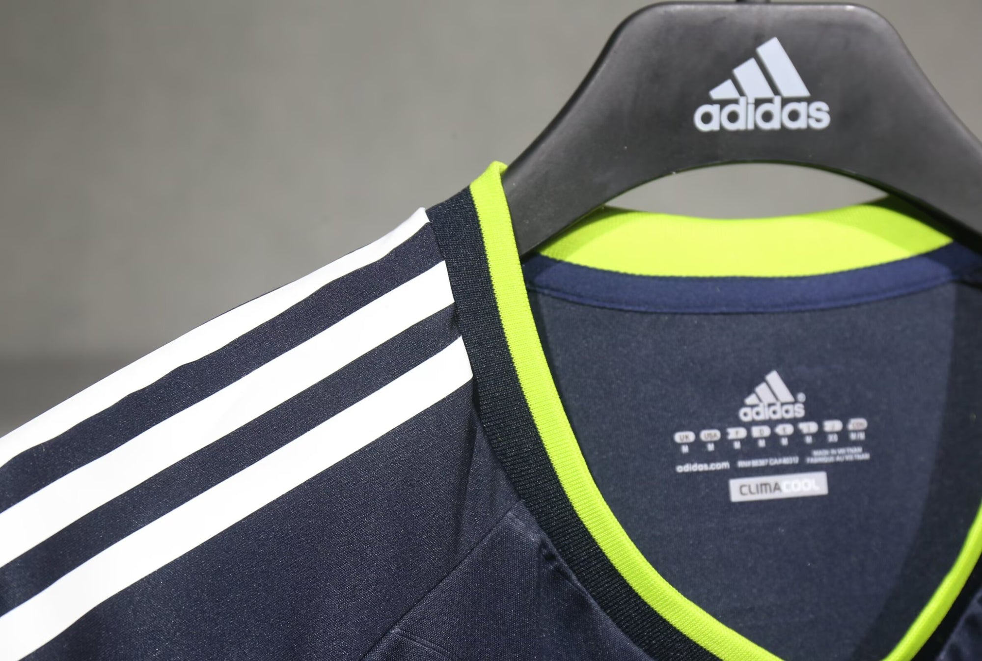 Camisa Real Madrid Away 10/11 (Versão Jogador Retrô)
