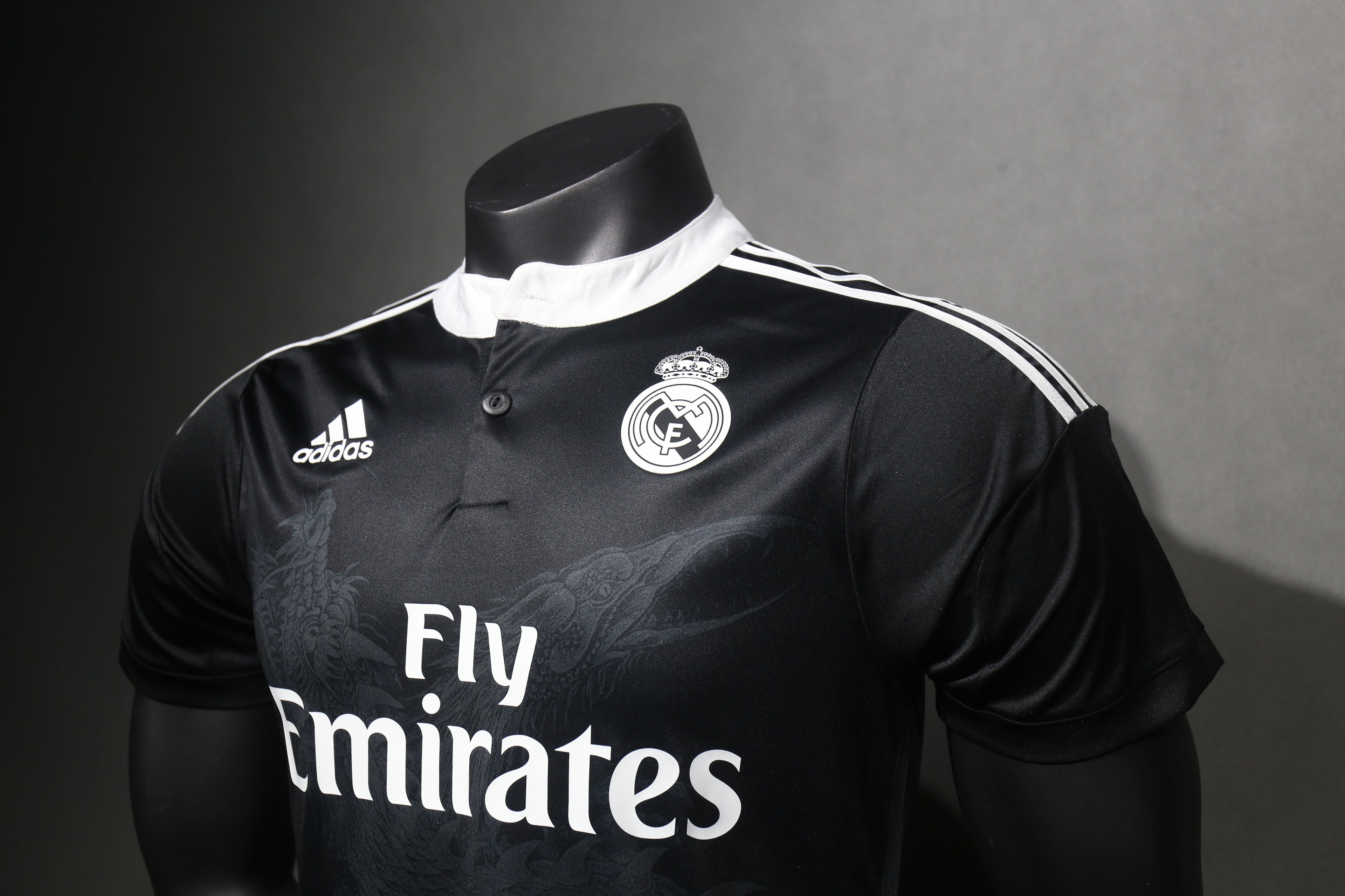 Camisa Real Madrid Third 14/15 (Versão Jogador Retrô)
