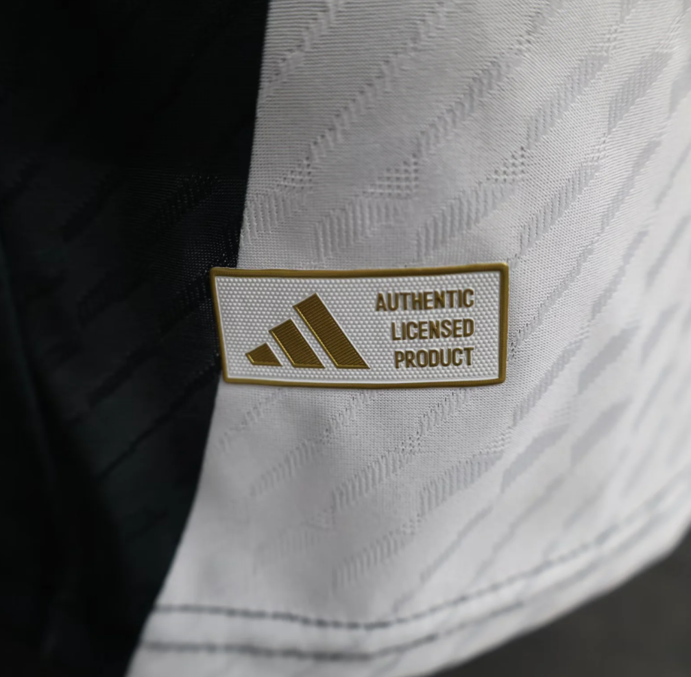 Camisa Seleção do Japão "Black-White" 24/25 (Versão Jogador) | EDIÇÃO ESPECIAL