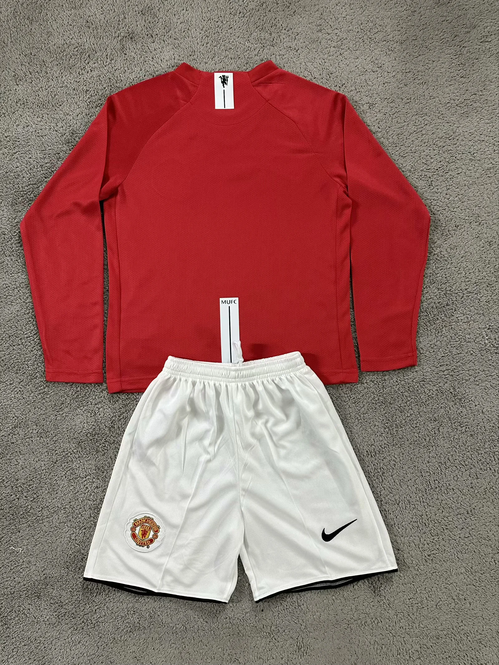Camisa Manchester United Home 07/09 Conjunto Infantil (Versão Curta/Manga Longa Retrô)